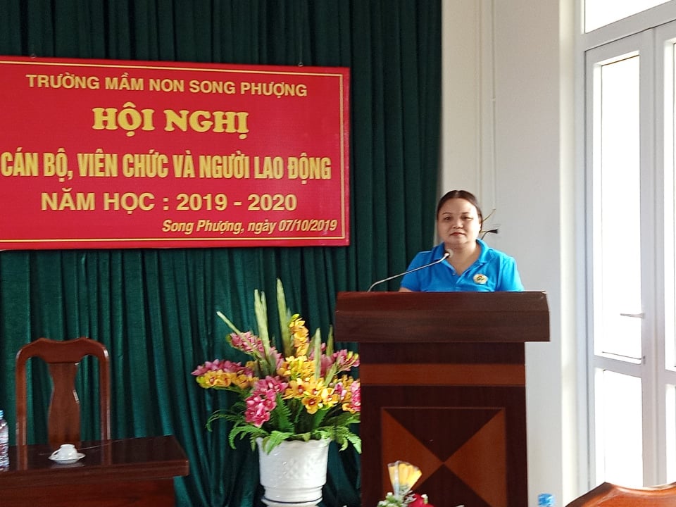 Hội nghị cán bộ công chức viên chức và người lao động năm học 2019 – 2020 trường mầm non song phượng